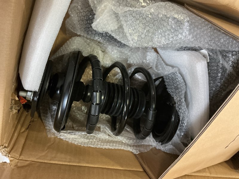 Condition photo showing Good Condition for eccpp complete struts spring assembly shock absorber for 2000-2006 for hyundai elantra (front pair)
