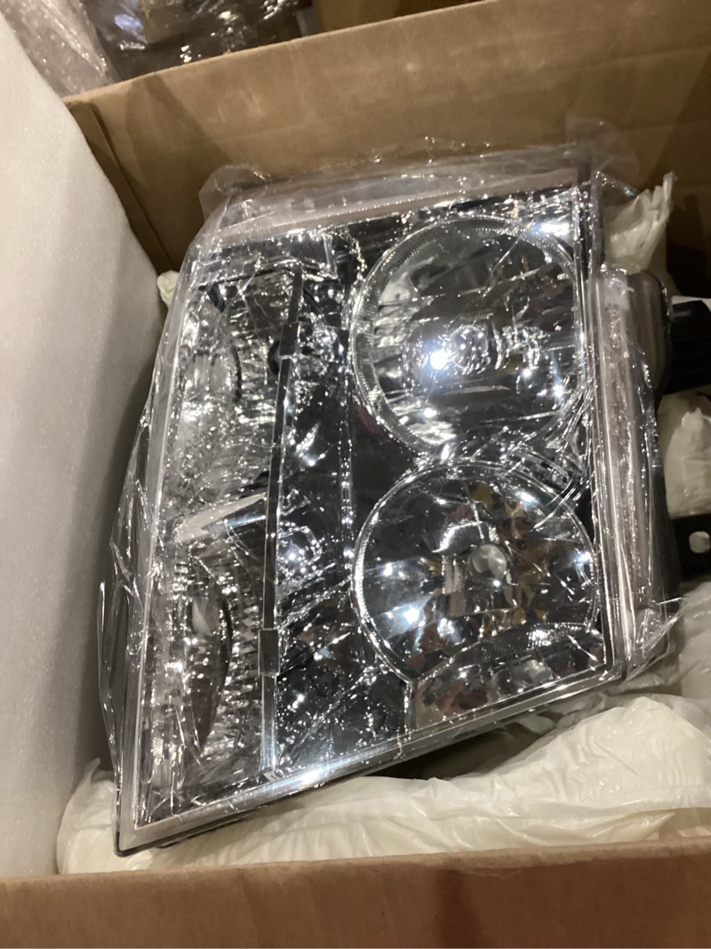 Condition photo showing Good Condition for chrome housing clear corner headlights for 07-14 chevy tahoe suburban front lamp