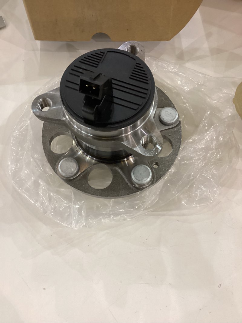 Wheel Bearing and Hub Assembly - Rear Driver Side