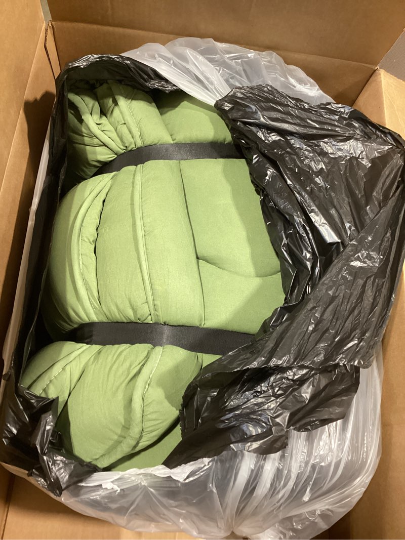Condition photo showing Good Condition for zelladorra japanese floor mattress, futon mattress with portable storage bag and washable cover, roll up thick tatami mat suitable for camping, guest room, green, full