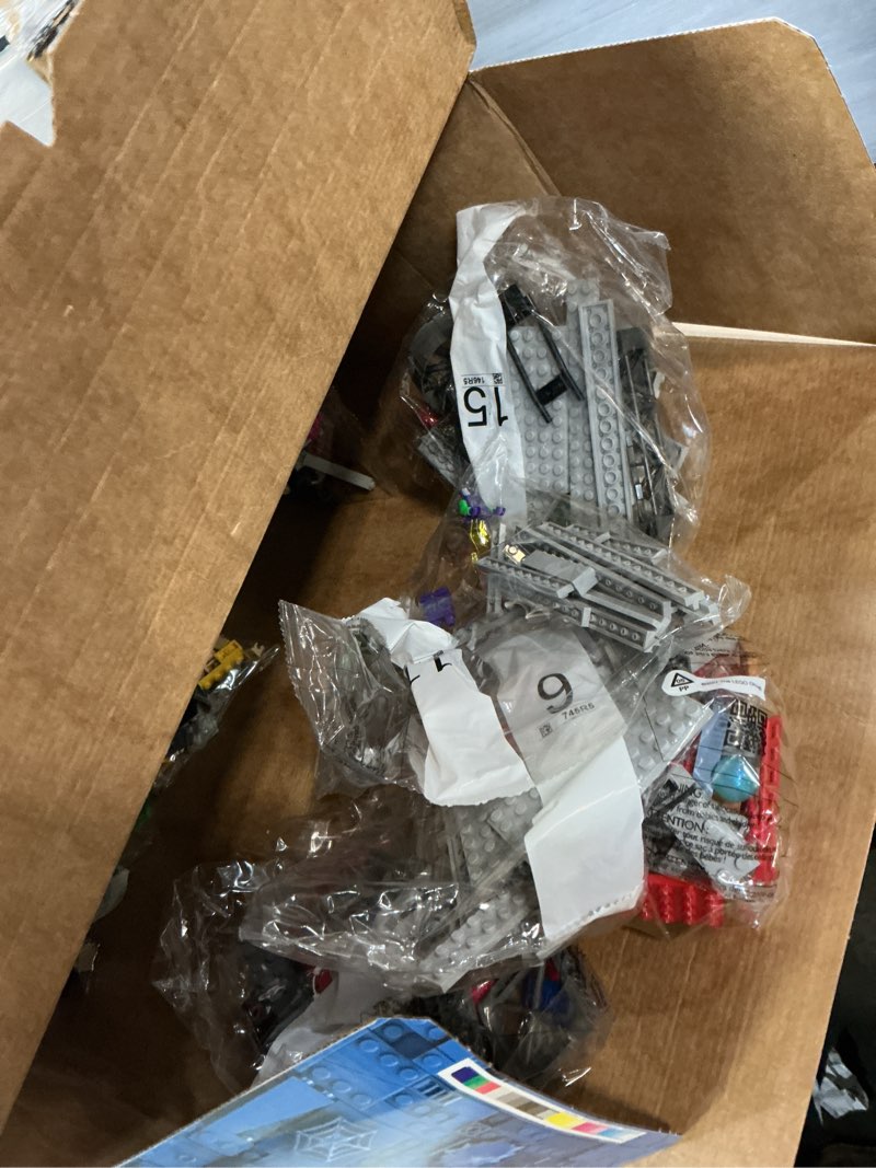 Condition photo showing Good Condition for lego marvel spider-man daily bugle building sets for adults - display as office or book shelf decor - gifts for christmas - 25 minifigures - 76178 standard packaging