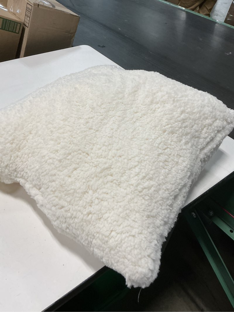 Condition photo showing Good Condition for mainstays square boucle ivory decorative pillow for adults, 18 in x 18 in