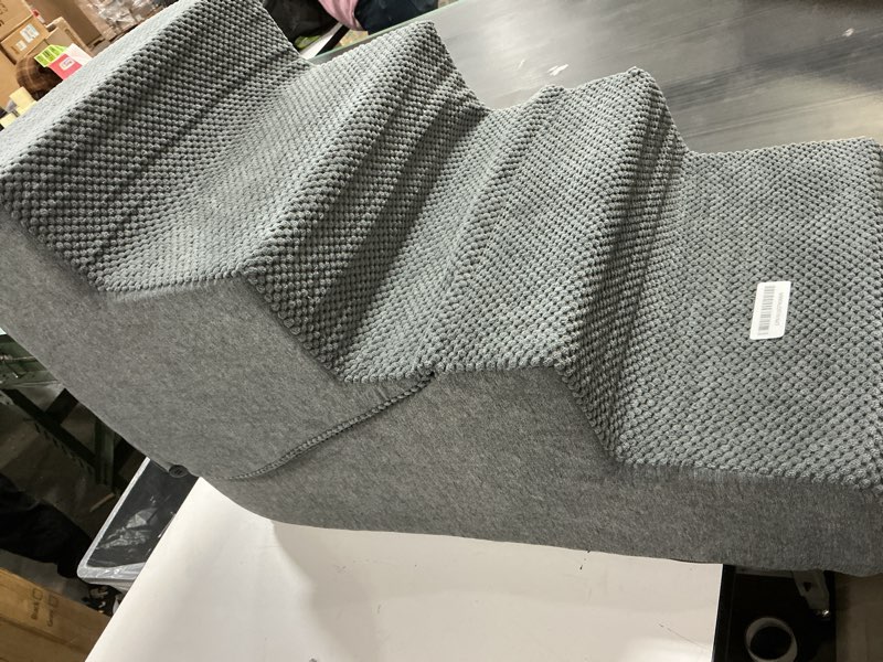 Condition photo showing Good Condition for 4-Step Dog Stair and Ramp for Small Dogs and Cats, Pet Steps for Bed with Non-Slip Bottom, Grey 4-Step Grey