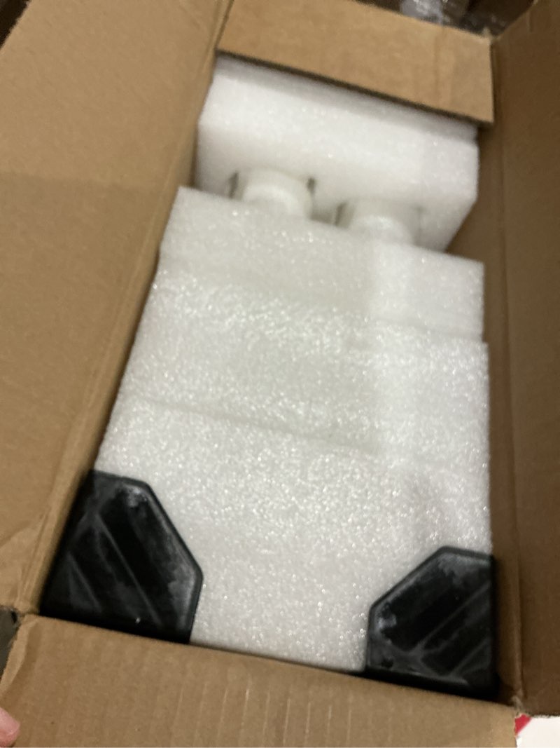 Condition photo showing Good Condition for sandraheer 12-pack white pillar candles with clear hurricane glass vases - 3-size set for wedding table centerpieces, home decor | windproof candle holders white 12
