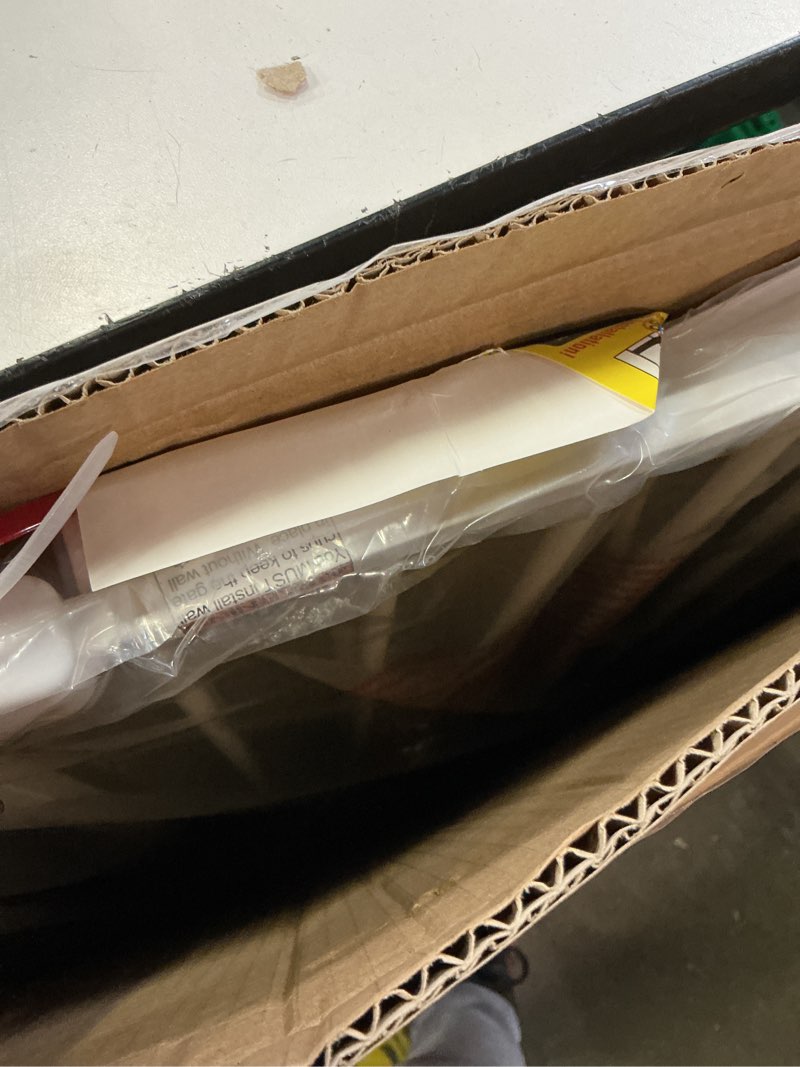 Condition photo showing New/Like New for keny 29"-42.5" baby gate for stairs, auto close safety dog gate, pressure mounted easy walk through pet gate for doorways, durable stair gate, 30" tall, white white 29-42.5"wide, 30"tall