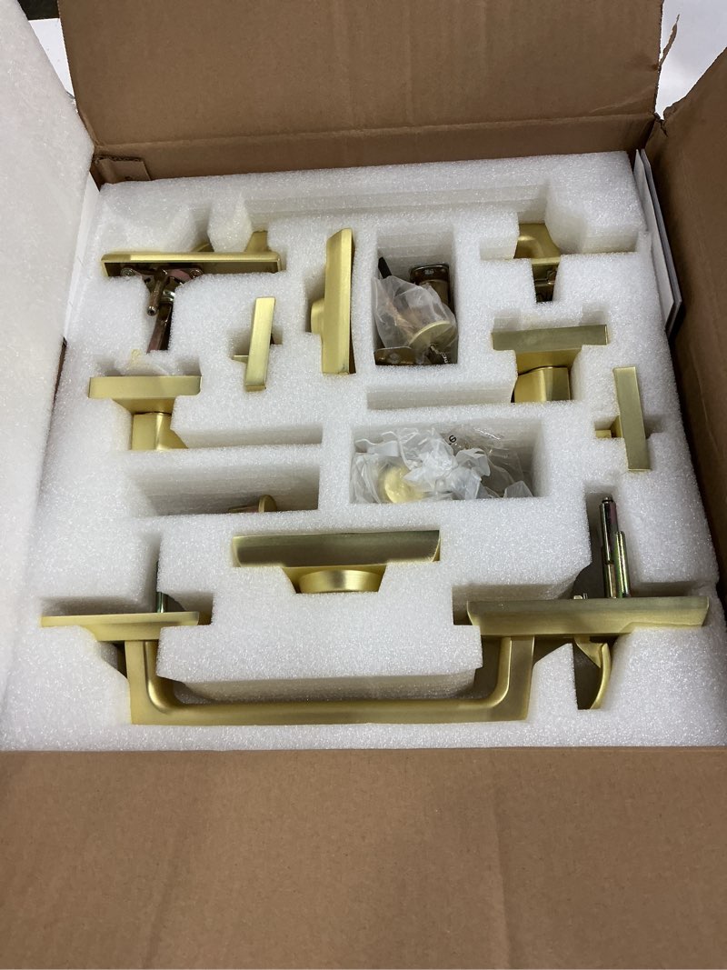 Condition photo showing Good Condition for Goldenwarm Gold Door Handles Interior, Privacy Brushed Brass Interior Door Handles, Heavy Duty Zinc Alloy Brushed Gold Door Lever for Bedroom and Bathroom (6 Pack) 6 Pack Privacy Gold