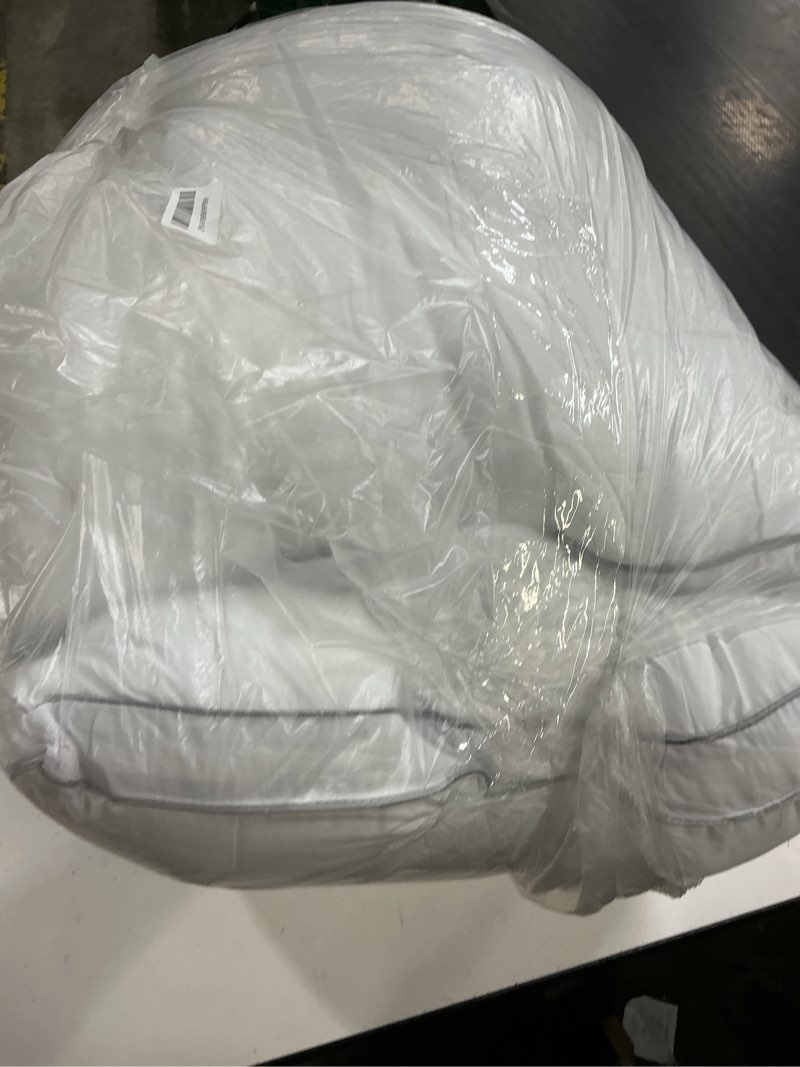 Condition photo showing Good Condition for pillows king size set of 2, gusseted bed pillows for sleeping 2 pack, luxury hotel quality, supportive king pillow with soft down alternative for back stomach side sleepers,machine washable