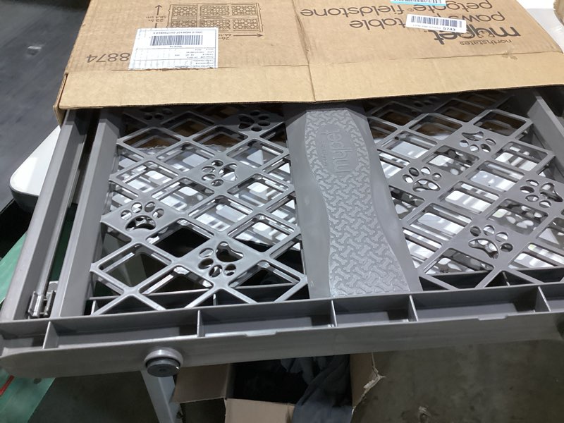 Condition photo showing Good Condition for mypet north states paws portable pet gate: 26-40" wide. pressure mount. no tools needed. made in usa, 23" tall, expandable, durable dog gates for doorways, fieldstone gray