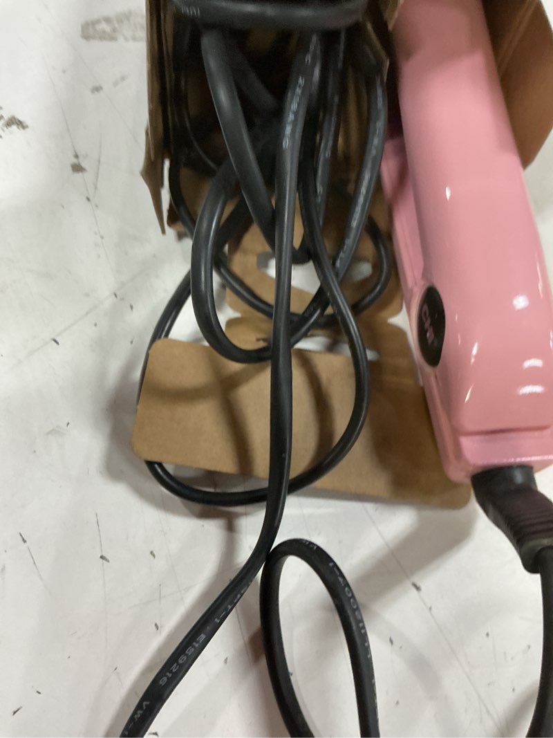 Condition photo showing Good Condition for chi tourmaline ceramic flat iron hair straightener 1", professional hair styling tool for silky smooth hair, frizz control & curling, pure pink 1" plates pink 1 inch