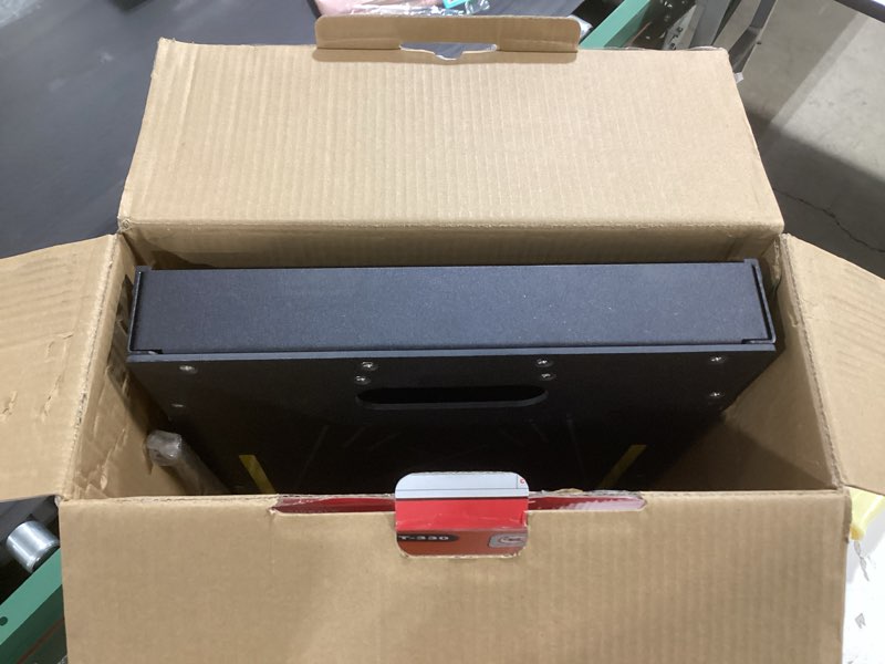 Condition photo showing Good Condition for 13" Rigid Core Vinyl Floor Cutter, Cuts SPC/LVP/LVT/WPC up to 9.5mm; Crack-free! Moveable blade for irregular corners, door jams, etc. -saves 30% time! Perfect for Pros & DIYers! 13" floor cutter