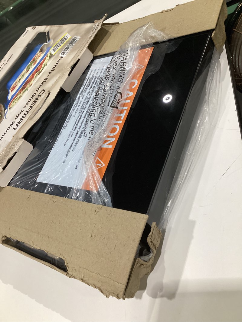 Condition photo showing Good Condition for Chefman Electric Warming Tray with Adjustable Temperature Control, Perfect For Buffets, Restaurants, Parties, Events, and Home Dinners, Large 21” x 16” Glass-Top Surface Keeps Food Hot – Black Stainless Black Large - 21" x 16"