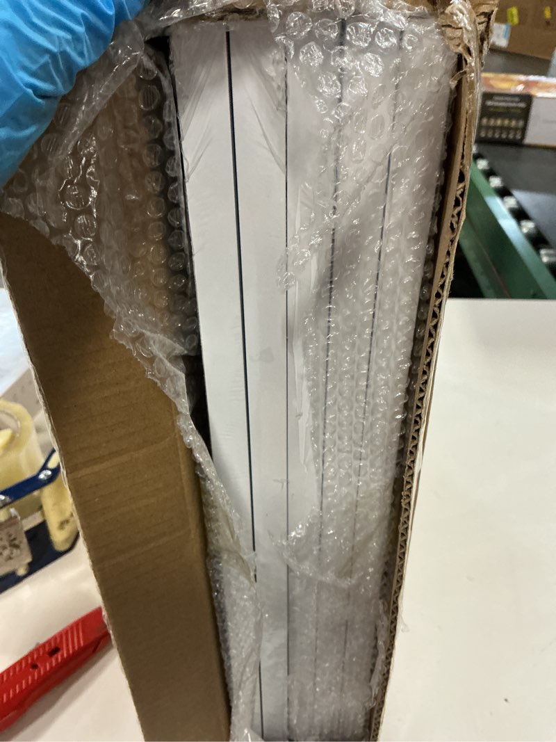 Condition photo showing Good Condition for upsimples 16x20 Picture Frame Set of 5, Display Pictures 11x14 with Mat or 16 x 20 Without, Wall Gallery Poster Frames, White White 16x20