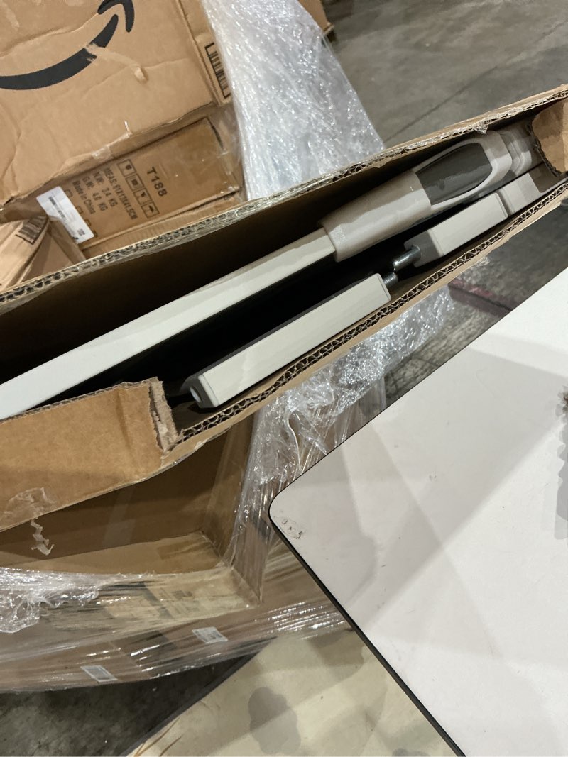 Condition photo showing Good Condition for babelio safety gate door fits for stairs, narrow and wide doorways with auto close, easy install, no drilling, pressure mounted for baby, child, pets, dog/puppy, 26''-40'', white white 30"tall 26"-40" wide