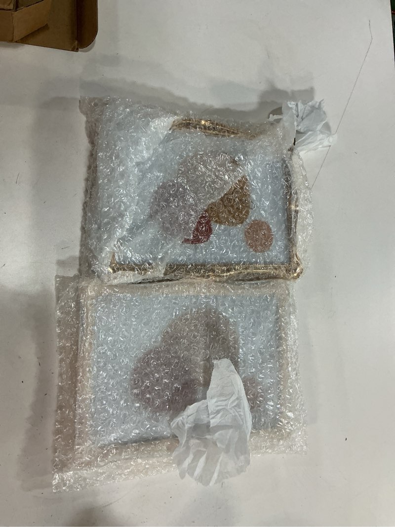 Condition photo showing Good Condition for 5 x7'' premium alloy gold photo frame - luxury display hi end décor picture frames 7x5'' with velvet backing,hi end décor metal frames 5x7''(1pk) gold