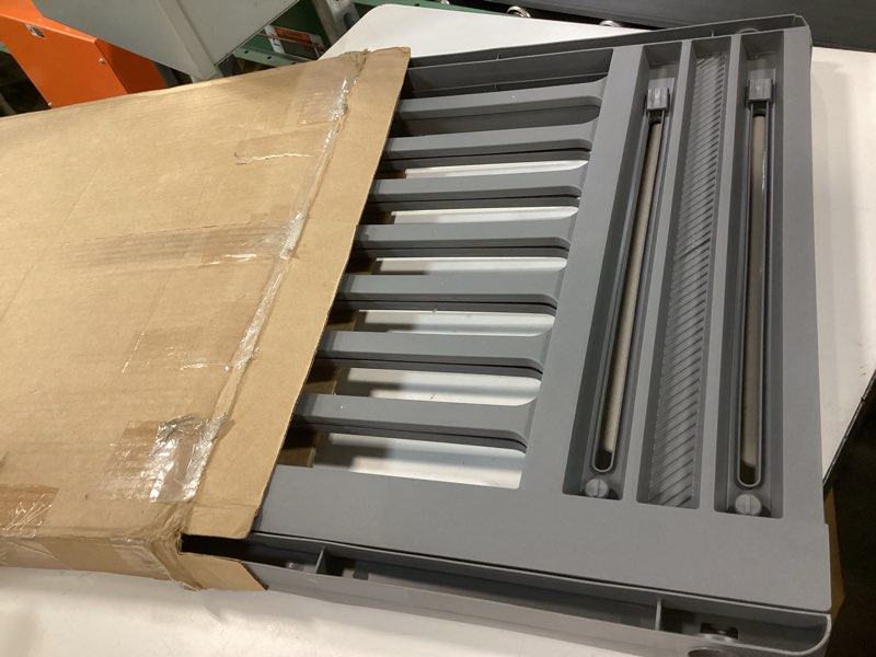 Condition photo showing Good Condition for IRIS USA 24"-39" Dog Gate, Adjustable Indoor Pet Barrier, Pet Gate for Puppy, Small Dog, Cat, Easy Twist-to-Lock for Doorways & Stairs, Portable, Expandable, 25" Tall, Gray 1 Pack Gray