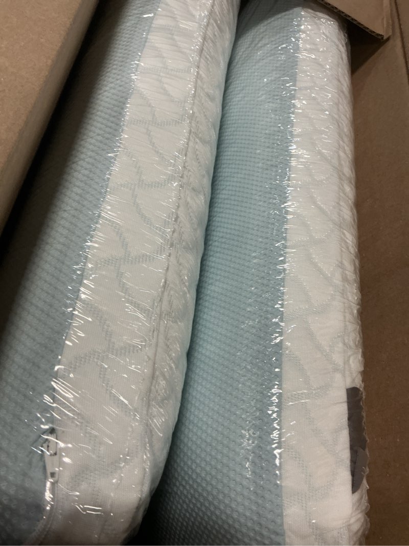 Condition photo showing Good Condition for tempur-pedic tempur-cloud® + cooling pillow, standard - 2-pack