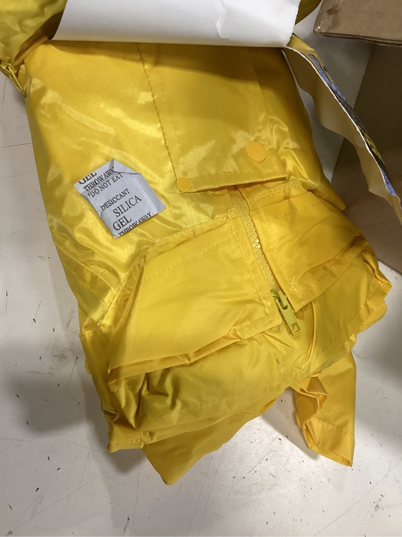 Condition photo showing Good Condition for 2x-large rain suit (3-piece)