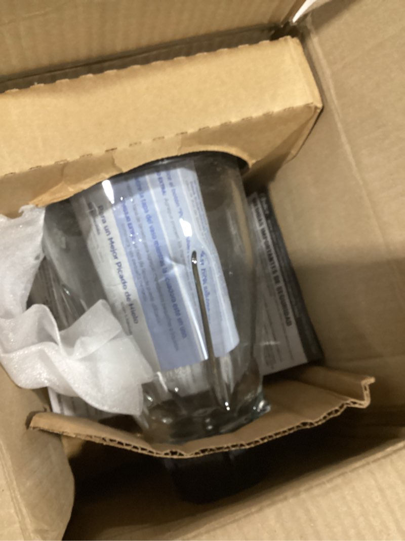 Condition photo showing As Is for Oster® Classic Series 8-Speed Blender with 6-Cup Glass Jar, Gray