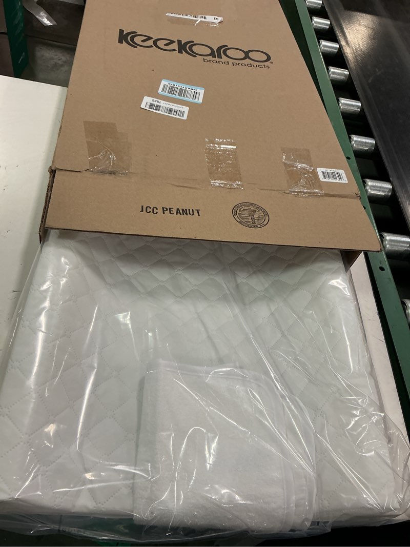 Condition photo showing New/Like New for Summer Infant Contoured Changing Pad – Includes Waterproof Changing Liner and Safety Fastening Strap with Quick-Release Buckle Contoured Pad with Liner 1 Count (Pack of 1)