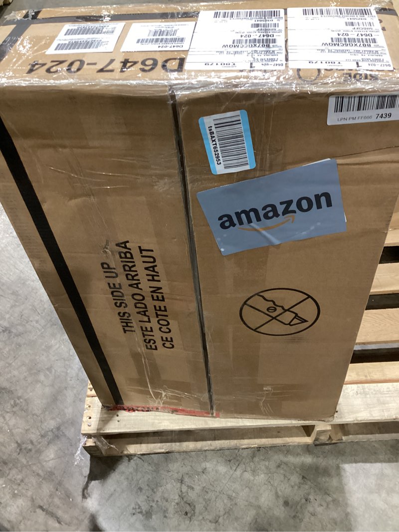 signature design by ashley bolanburg farmhouse 24" counter height upholstered barstool, 2 count, whi