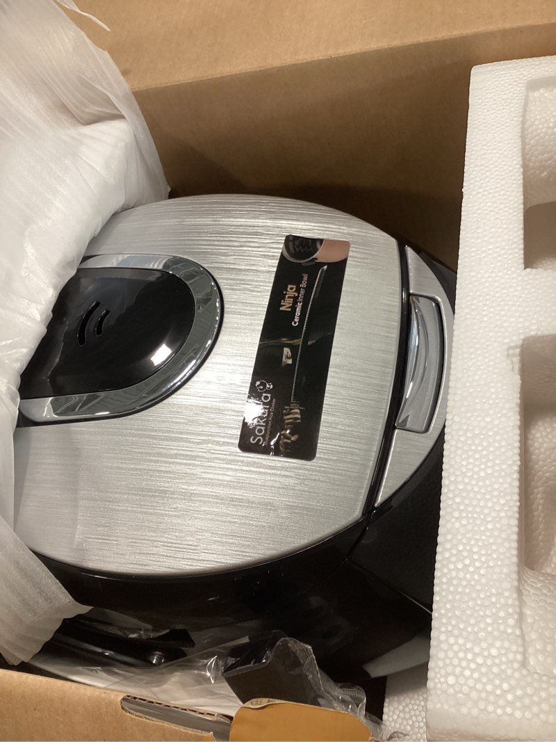 Condition photo showing Good Condition for Yum Asia Sakura Rice Cooker with Ceramic Bowl and Advanced Fuzzy Logic (8 Cup, 1.5 Litre) 6 Rice Cook Functions, 6 Multicook Functions, Motouch LED Display, 120V Power (Black and Silver) (B091J1TSFR)