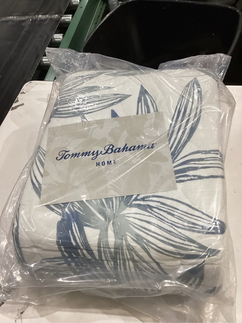 Condition photo showing New/Like New for tommy bahama - king quilt set, reversible cotton bedding with matching shams, medium weight, oeko-tex certified (kayo blue)