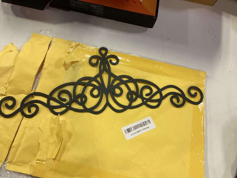 Condition photo showing Good Condition for Zhengmy Small Traditional Metal Scroll Wall Art Decor Rustic Iron Wall Medallion Small Iron Metal Plaque for Home Living Room Decoration(Black)