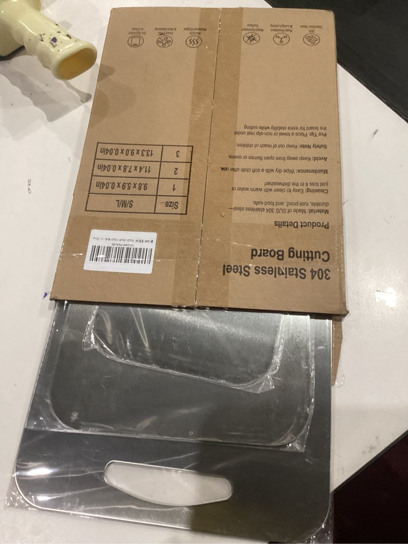 Condition photo showing As Is for urmona 3 pcs 304 stainless steel cutting board for kitchen, non-staining&odor-free, burr-free edges, dishwasher safe, non toxic cutting board?s+m+l? sus 304 | flat s+m+l