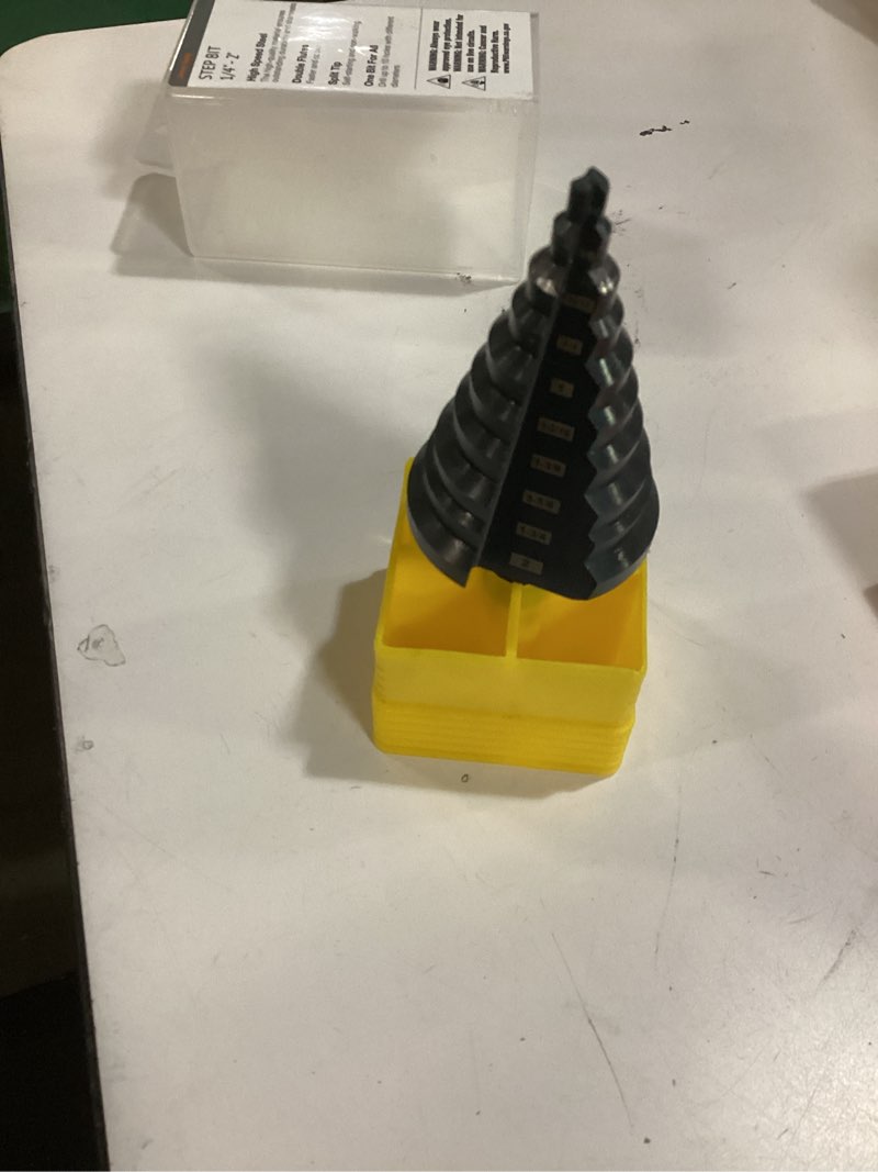 Condition photo showing New/Like New for hss 1/4-2 inch large high speed steel step drill bits, doubles flutes large step bits for hole drilling in iron, copper, aluminum, wood, plastic visit the jerax tools store 1 2"