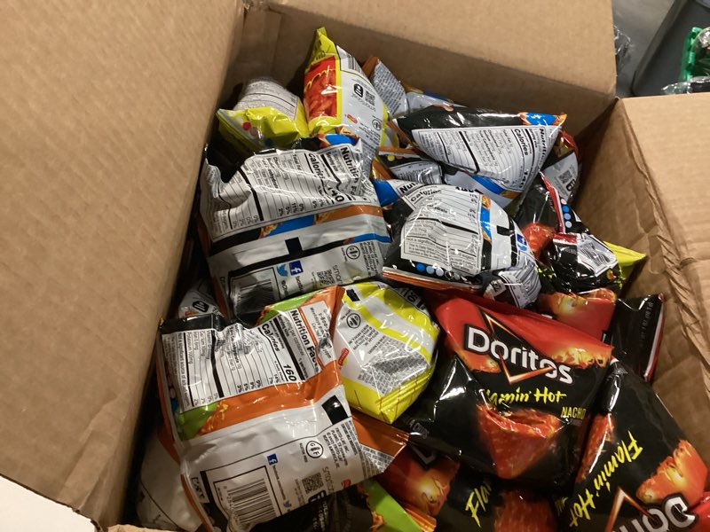 Condition photo showing Good Condition for Frito-Lay Flamin' Hot Mix, Variety Pack, 3.34 Pounds, (Pack of 40), Packaging May Vary Flamin' Hot Mix 40 Count (Pack of 1) ( use by jul 1/2025