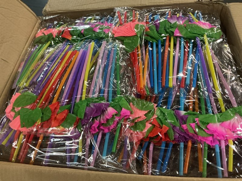 Condition photo showing Good Condition for qunclay coconut cups with hibiscus flower straws plastic hawaii party cups for hawaiian luau beach theme party drink decorations(100 pieces)