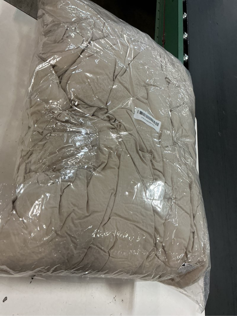 Condition photo showing Good Condition for Sanracie Queen Size Comforter Set, Washed Cotton Linen Feel Bedding Comforter Sets 3 Pieces(1 Solid Wheat Colored Comforter +2 Pillowcases) Soft Lightweight Aesthetic Bedding Sets Queen All Season Queen Wheat-01