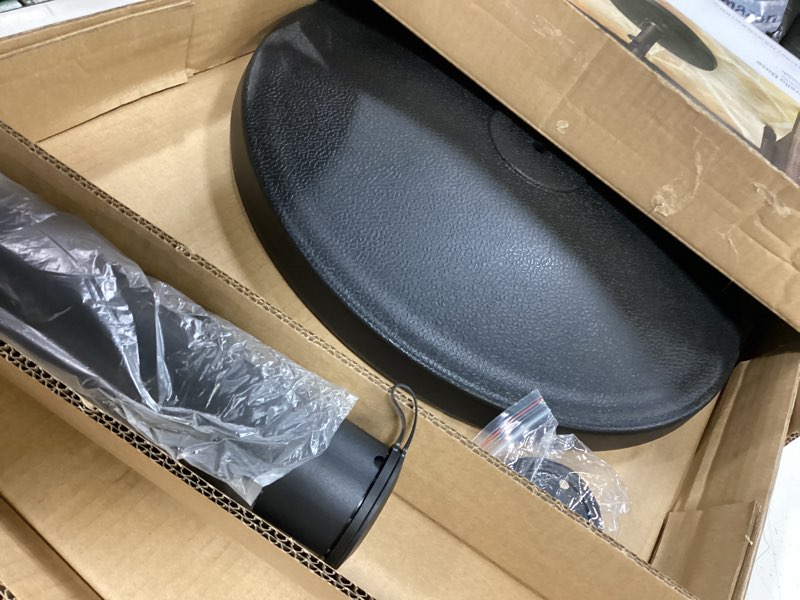 Condition photo showing Good Condition for style selections 22-lb black hdpe plastic patio umbrella base