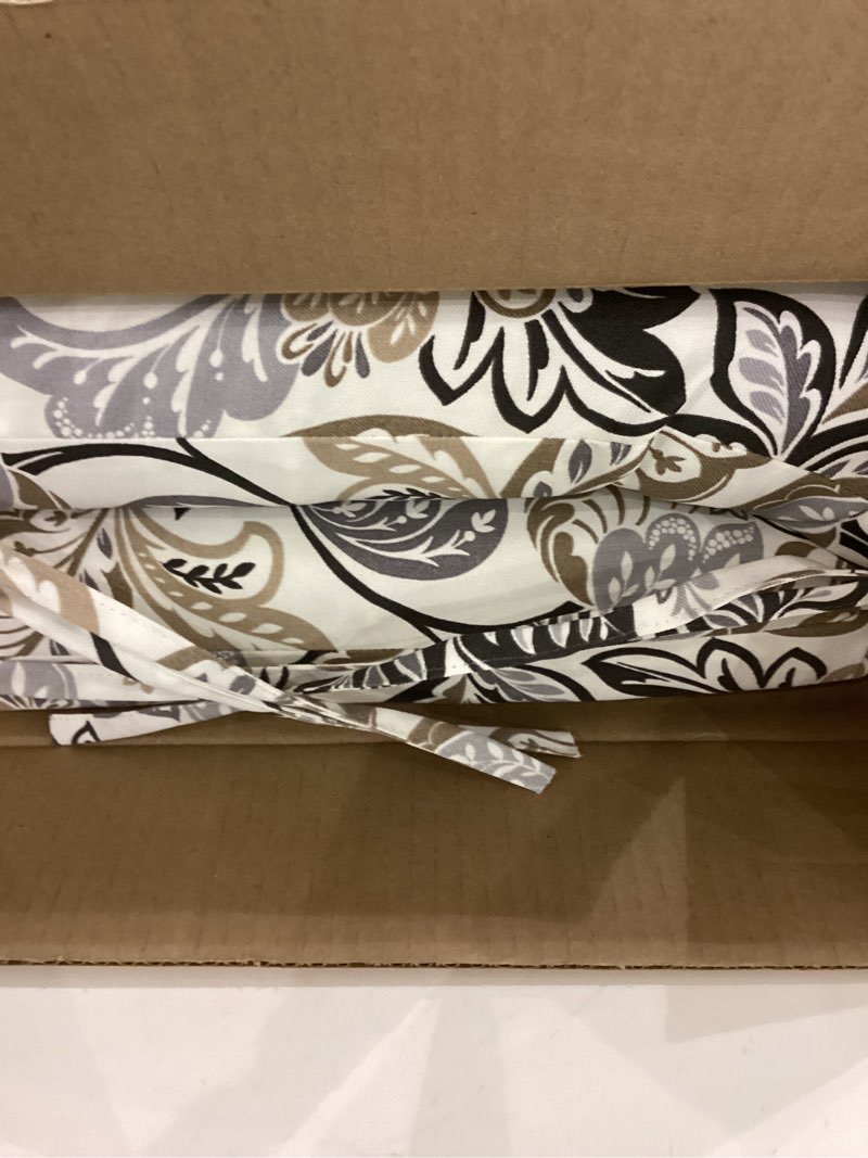 Condition photo showing Good Condition for Pillow Perfect Floral Indoor/Outdoor Solid Back 1 Piece Square Corner Chair Cushion with Ties, Deep Seat, Weather, and Fade Resistant, 36.5" x 18", Black/Tan Dailey, 1 Count