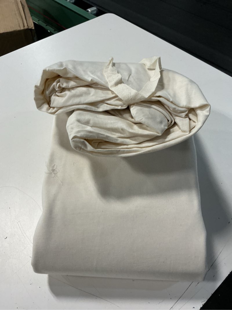 Condition photo showing Good Condition for organic waterproof mattress protector, king, natural