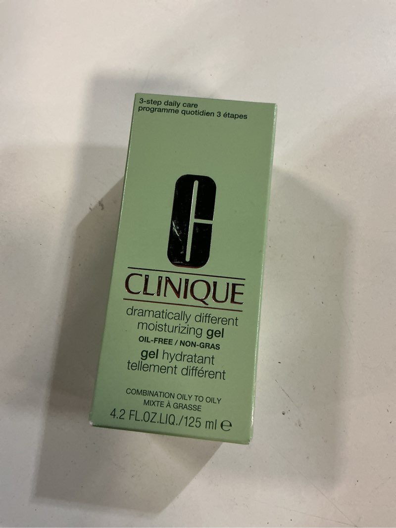 Condition photo showing New/Like New for Clinique 3-Step Dramatically Different Moisturizing Oil Free Gel For Combination Oily to Oily Skin Types