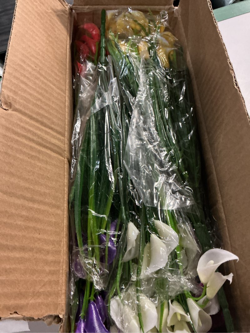 Condition photo showing Good Condition for turnmeon 20 bundles calla lily (400 heads) artificial flowers for outdoors, fake plants uv resistant faux plastic fake flowers for indoor planter porch gardens home summer cemetery decor(color mix) color mix 20p