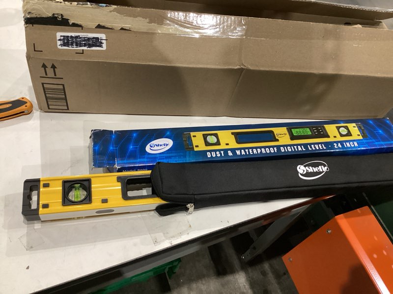 Condition photo showing Good Condition for Smart Level 24 Inch Digital Level: Blending Accuracy And Practicality - Electronic Level Tool, Master Precision, With Batteries & Case