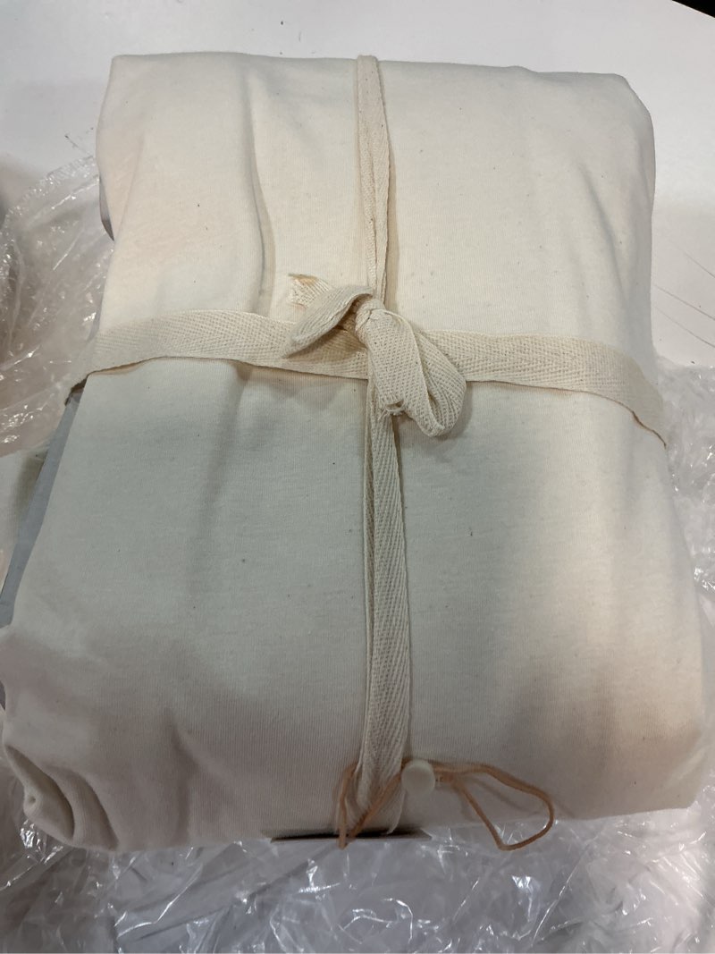 Condition photo showing Good Condition for organic waterproof mattress protector, queen, natural