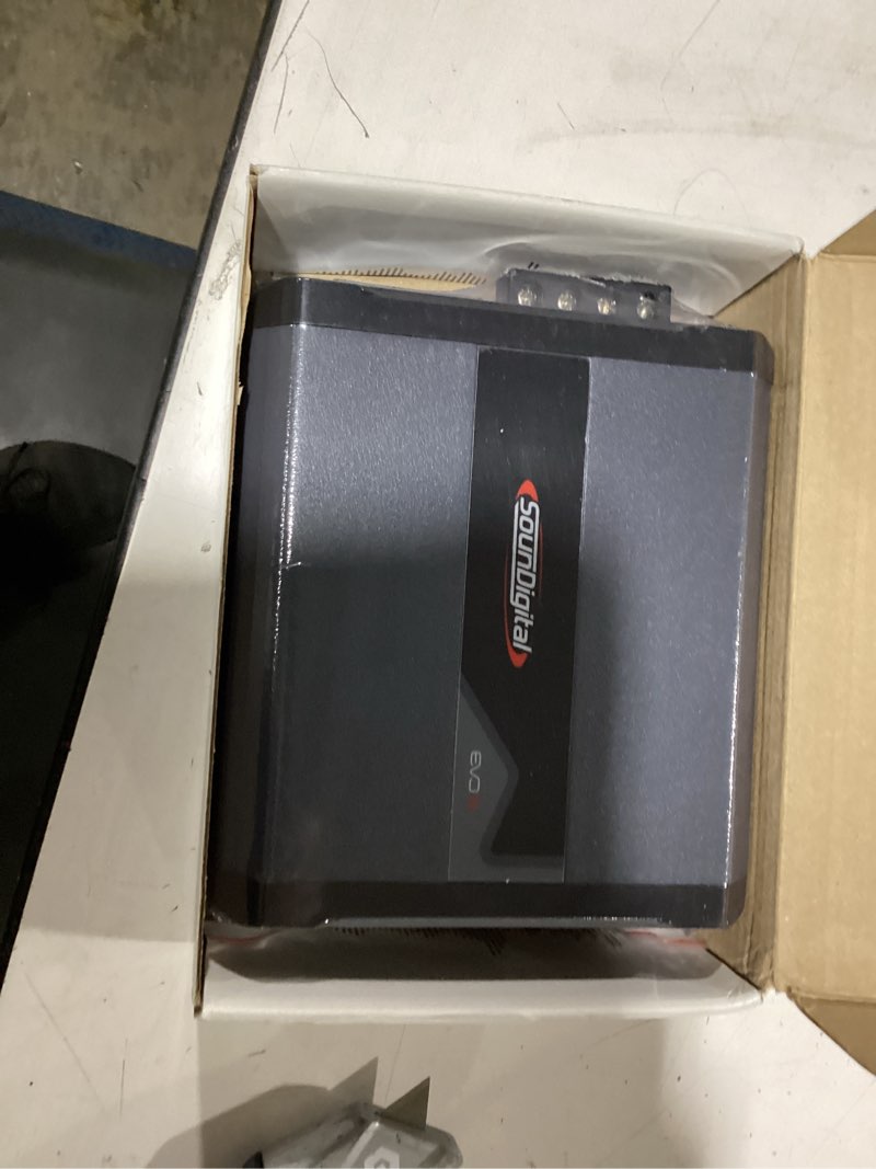 Condition photo showing New/Like New for soundigital evo6 1200.4 car audio amplifier 1200w rms, 4 channel (4 x 300 watts rms at 2 ohms or bridgeable amplifier 2 x 600 wrms at 4 ohms) class d, full range, compact design, sd1200.4-4d