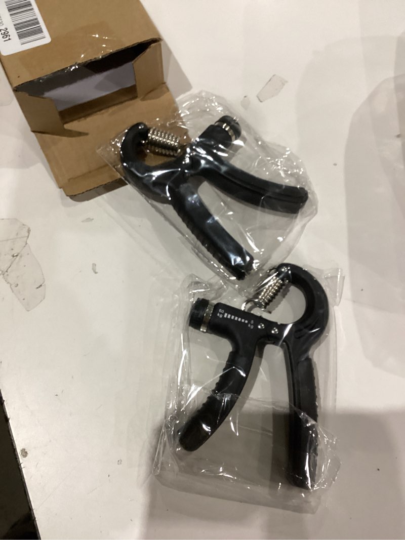 Condition photo showing Good Condition for Adjustable Hand Grip Strengthener, 5-60 kg Resistance Range, Multiple Exercise Methods, Black, Set of 2