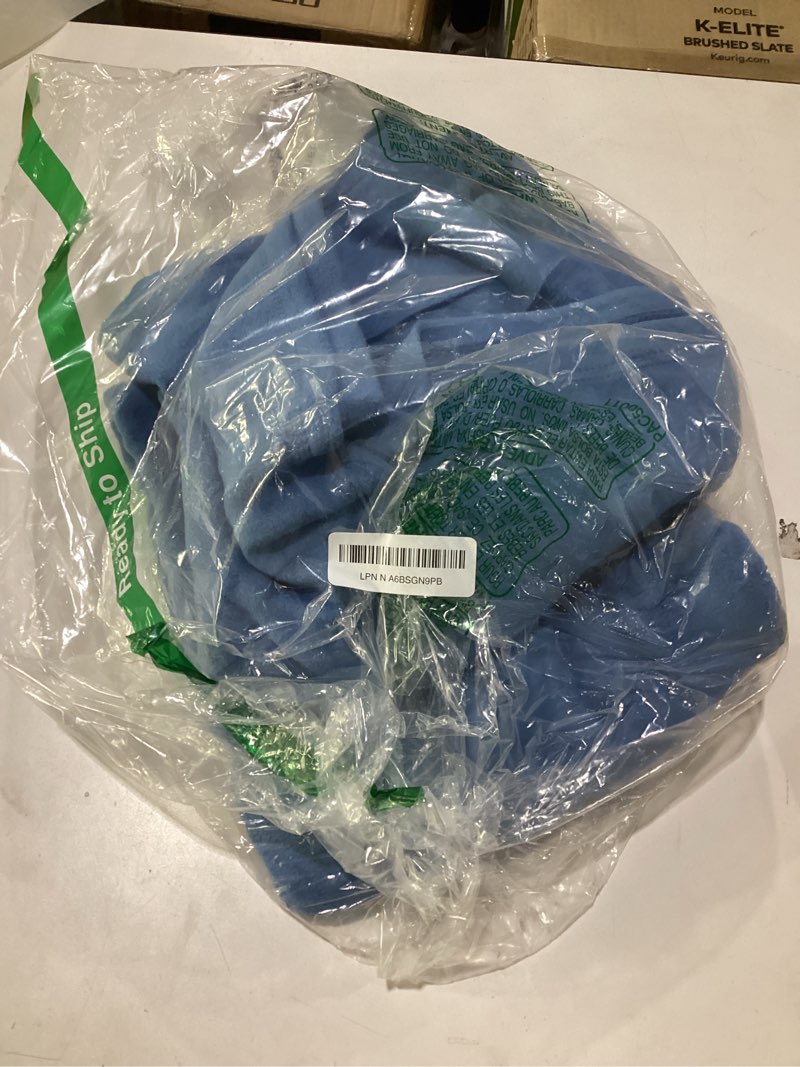 Condition photo showing Good Condition for Berkshire Blanket Microfleece Twin Size Bed Blanket Royal Blue, Lightweight Soft Breathable Plush Micro Fleece Blanket for Bed Couch Sofa, 60x92 Inches Royal Blue Twin/Twin XL