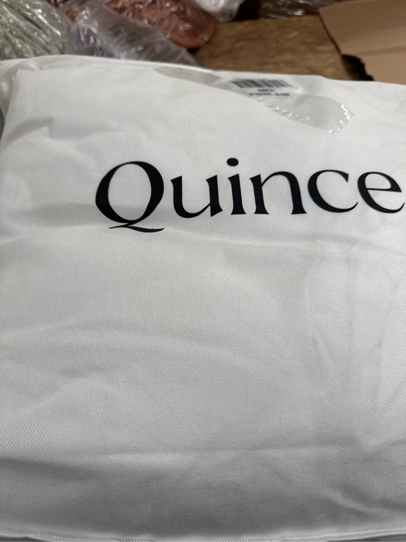 Condition photo showing Good Condition for all-season premium down alternative comforter, king/cal king, white