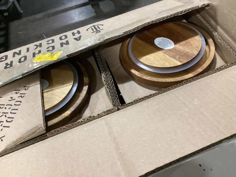 Condition photo showing Good Condition for Anchor Hocking Coastal Blue Montana Jar set with lids (2-piece, 96-ounces, acacia wood lid)