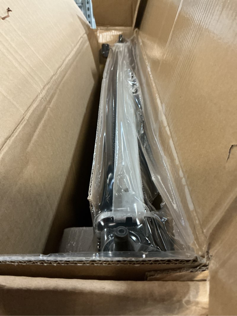 Condition photo showing Good Condition for dna motoring dpi 618 1-row aluminum core radiator compatible with 88-95 c/k pickup/suburban at, cu618 cu617 cu618cc 3058768 5245784152457843 0069188, oem-ra-0618 92-95 c/k suburban at