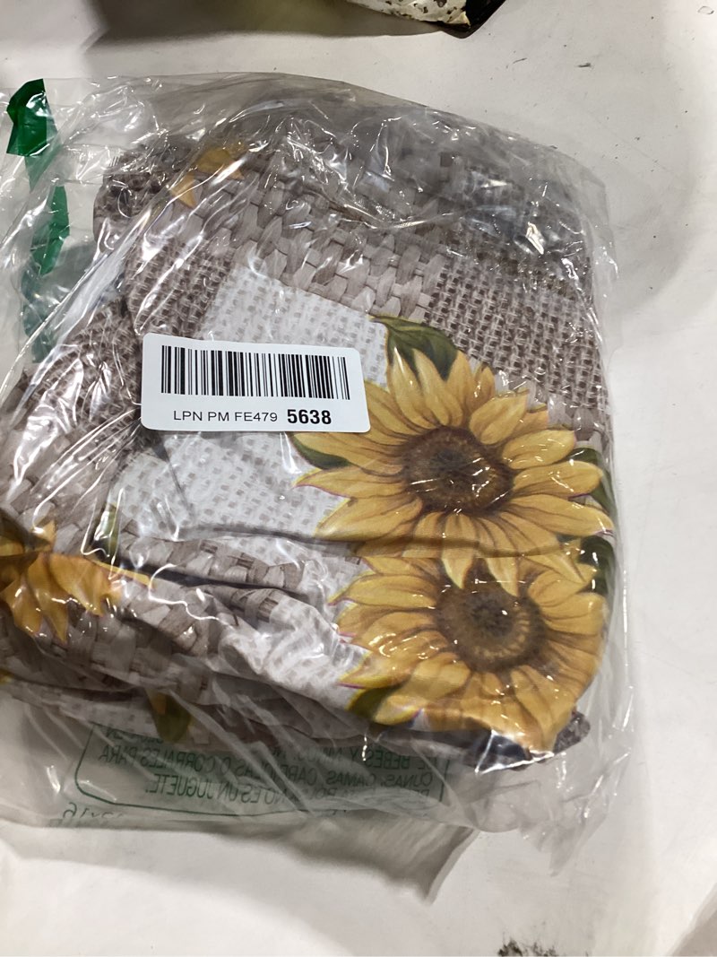 Condition photo showing New/Like New for round vinyl tablecloth with umbrella hole and zipper, fitted table cloth 100% waterproof wipe clean pvc table cover for outdoor picnic and patio, 40" - 44", sunflower 40" - 44" (round) sunflower