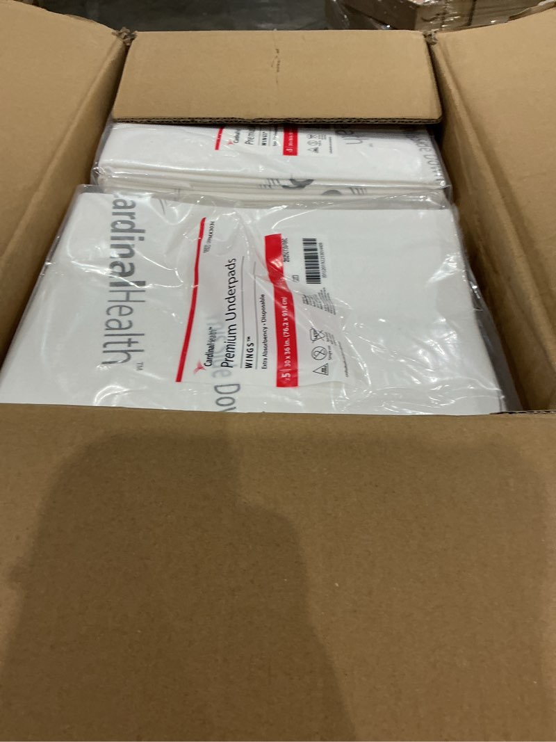 Condition photo showing New/Like New for cardinal health uppmx3036 premium underpad, wings maximum absorbency, white, 30 x 36in (1 case of 70 eaches) 30 in x 36 in case of 70