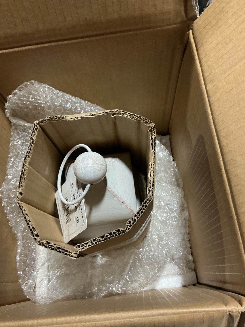 Condition photo showing Good Condition for glitzhome lanterns decorative indoor, set of 2 farmhouse decorative candle lanterns, large wooden lanterns decor floor candle holder lanterns, distressed hanging lanterns for home décor (no glass) diamond white