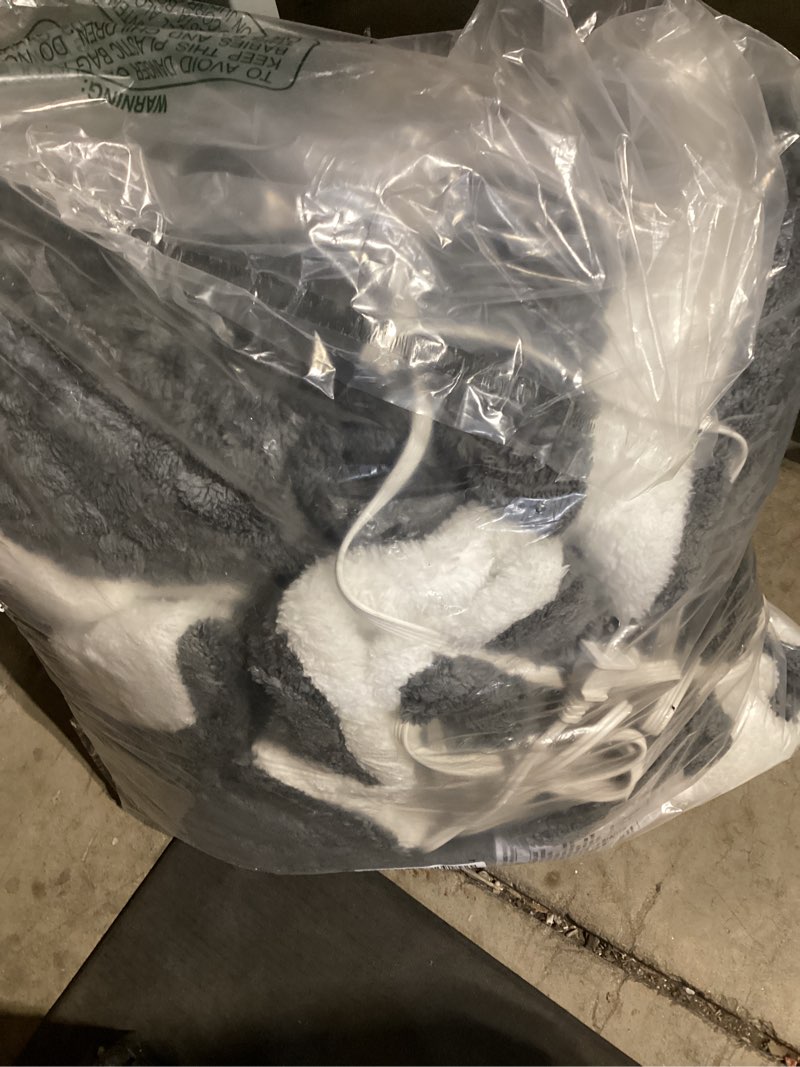 Condition photo showing As Is for Tufted Heated Blanket Full Size - Fast Warming with 6 Heat Settings & 4 Hours Auto-Off, Electric Bed Blanket for Bedroom, 72"x84", London Grey 11-london Grey Full Size 72"x84"