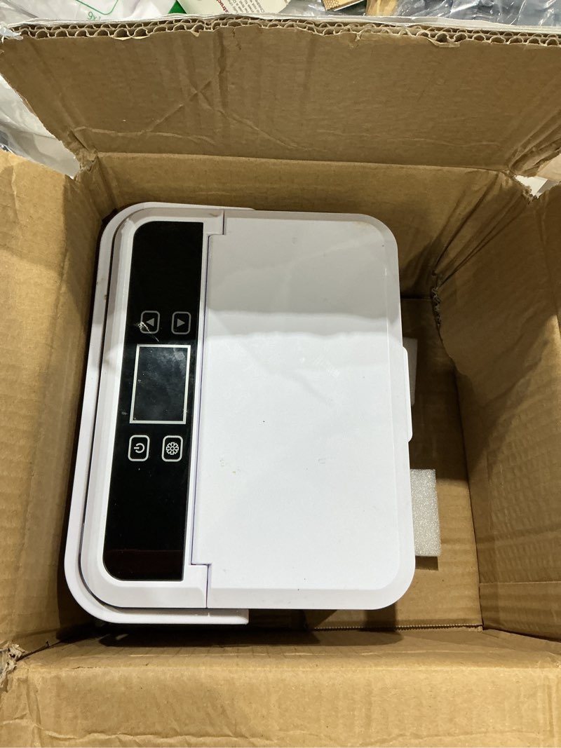 Condition photo showing Good Condition for cgoldenwall portable insulin cooler box for max.12 pens, 7.5 * 3 * 2.7inches internal capacity 32-64? setting with 5v 13600mah battery mini medicine refrigerator for home &outdoor use